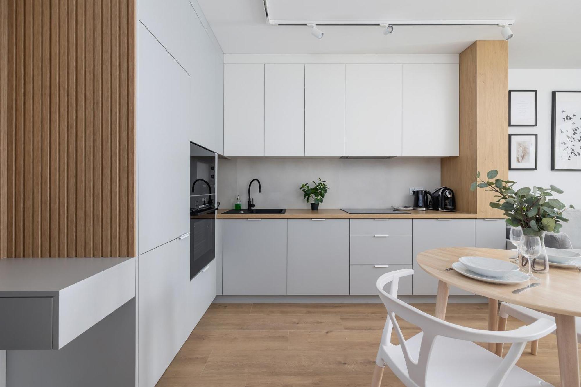 Апартаменти Kosciuszki 39 In Cracow With Gym By Renters Prestige Краків